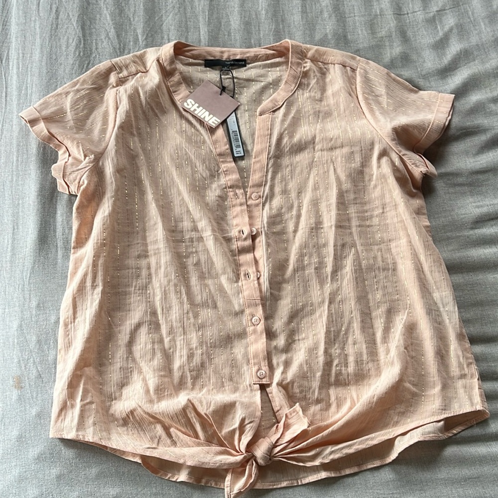 Harve bernard shirt. Peach with fine gold thread
